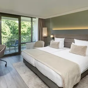 4* Hotel Leonardo
